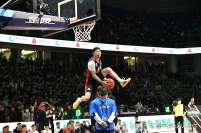体育博彩-上海球赛昨天谁赢了